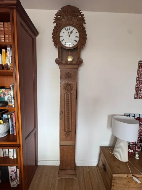 Horloge à balancier dans son meuble