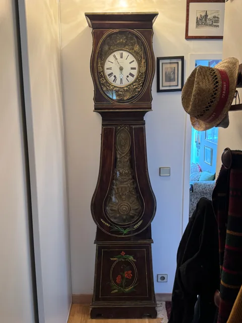 Horloge à balancier dans son meuble