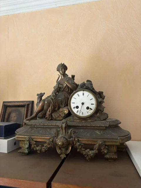 Pendule ancienne et son cadran