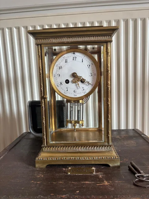 Pendule ancienne et son cadran