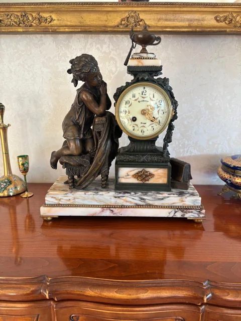 Pendule ancienne et son cadran