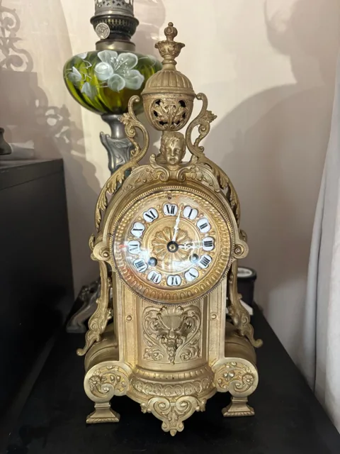Pendule ancienne et son cadran