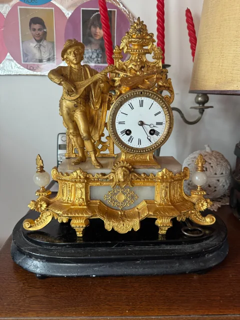 Pendule ancienne et son cadran