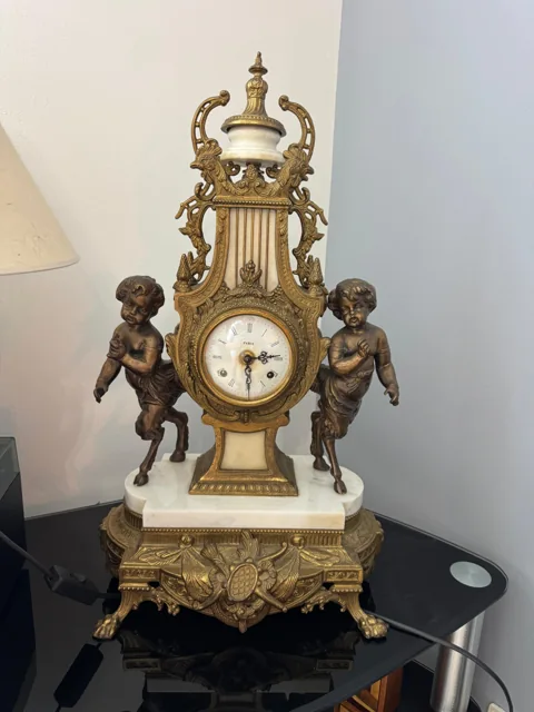 Pendule ancienne et son cadran